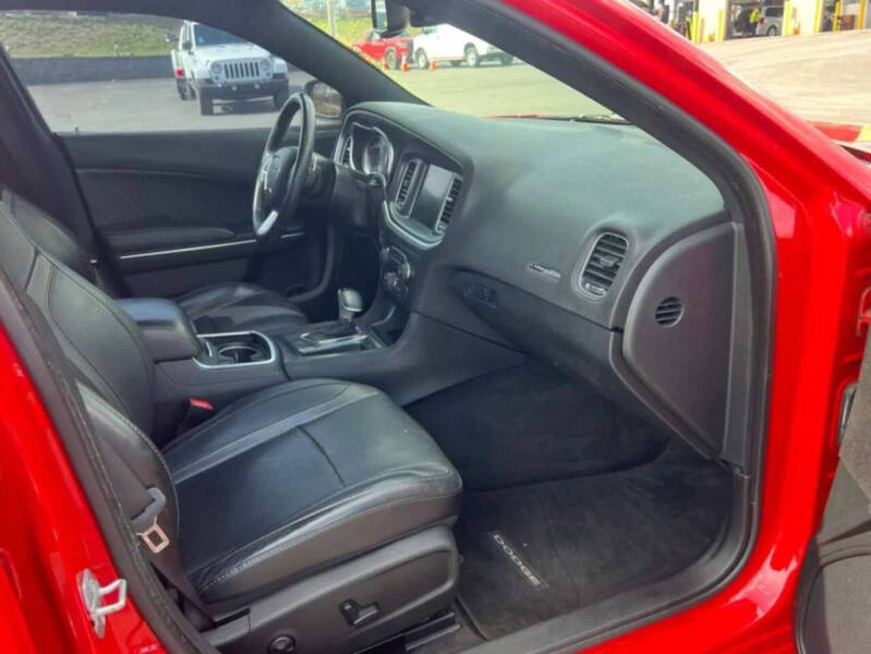 2015 Dodge Charger SXT