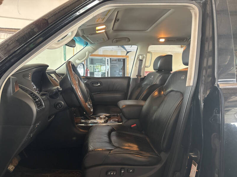 2011 Infiniti QX56
