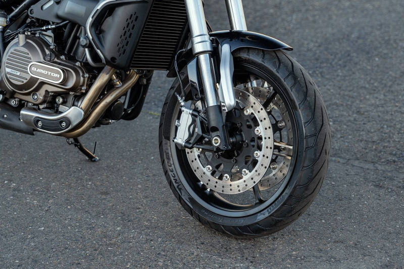 2023 QJMotor SRV550