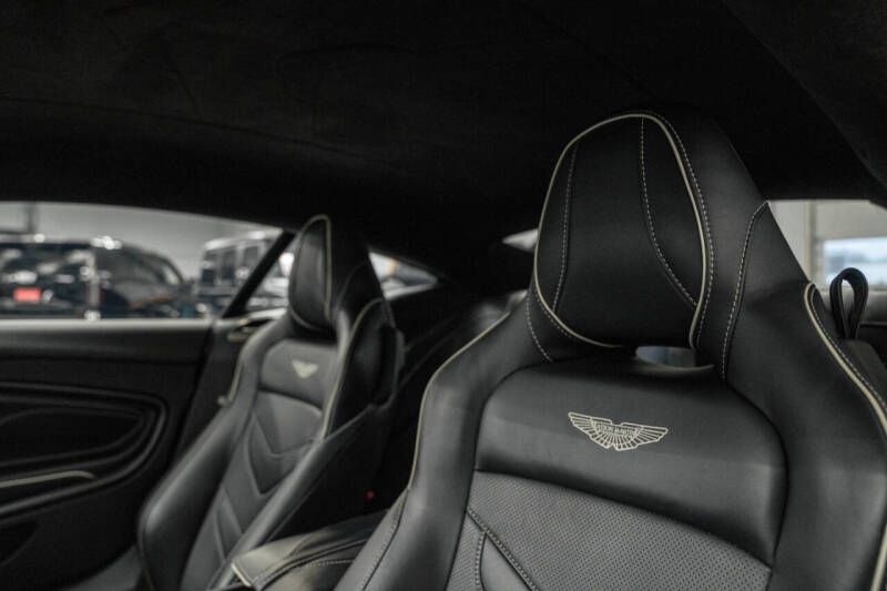 2019 Aston Martin DBS Superleggera
