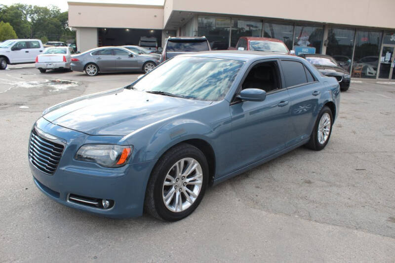 2014 Chrysler 300 for sale in Garland, TX