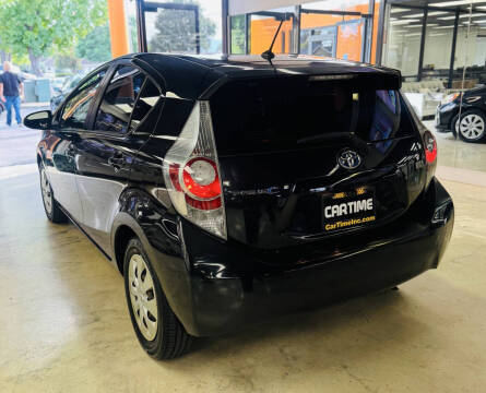 2014 Toyota Prius c Three