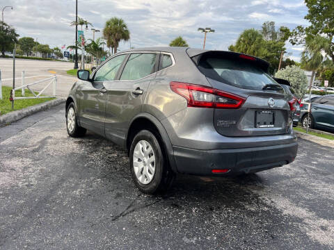 2020 Nissan Rogue Sport SV