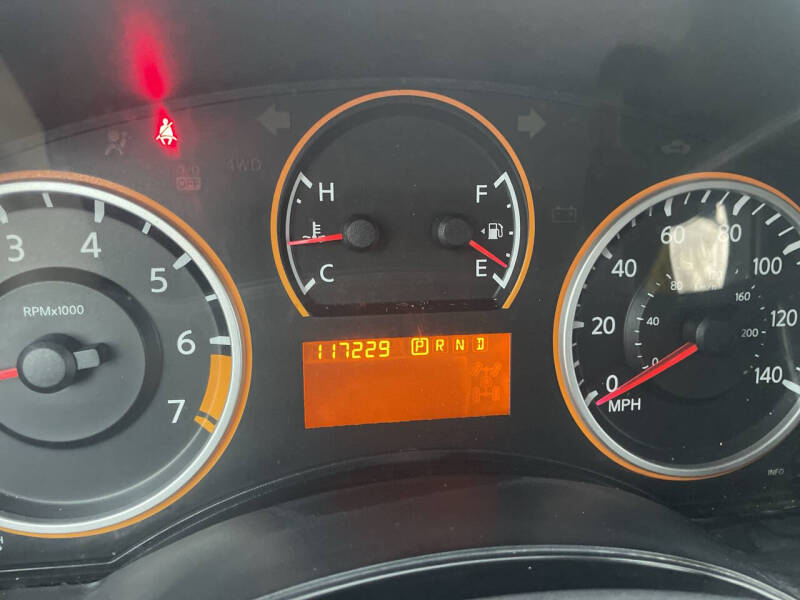 2014 Nissan Titan SV