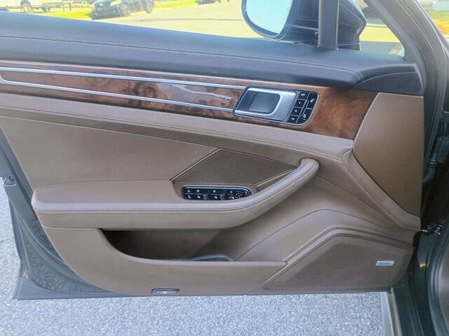 2017 Porsche Panamera Turbo