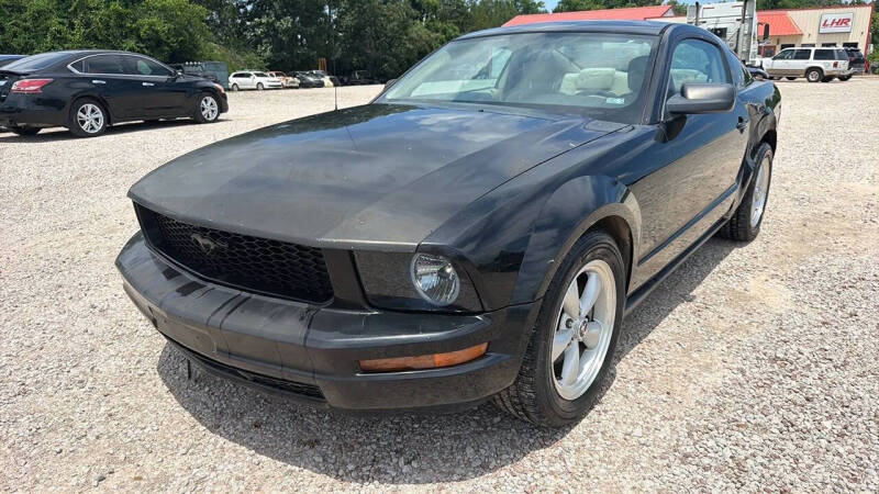 2005 Ford Mustang V6 Deluxe