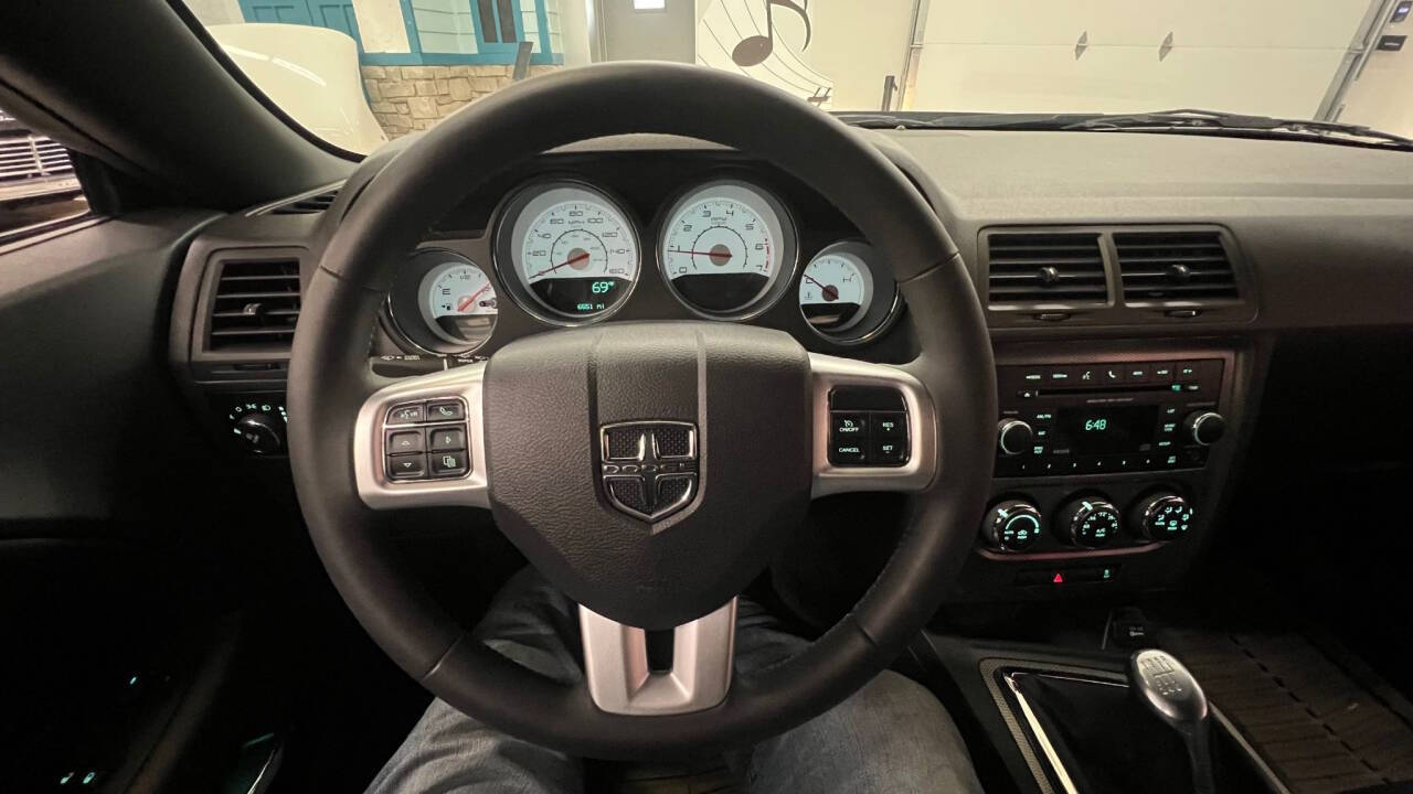2013 Dodge Challenger 23