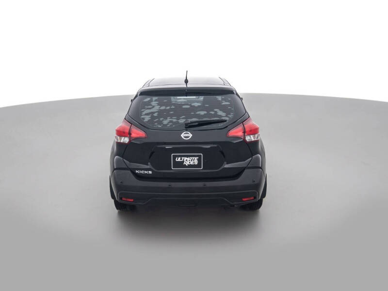 2020 Nissan Kicks S