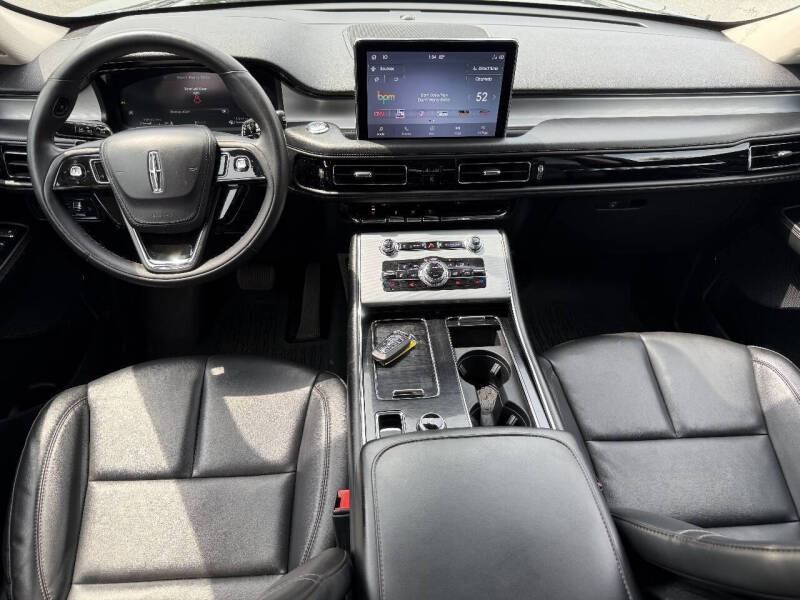 2023 Lincoln Aviator Standard
