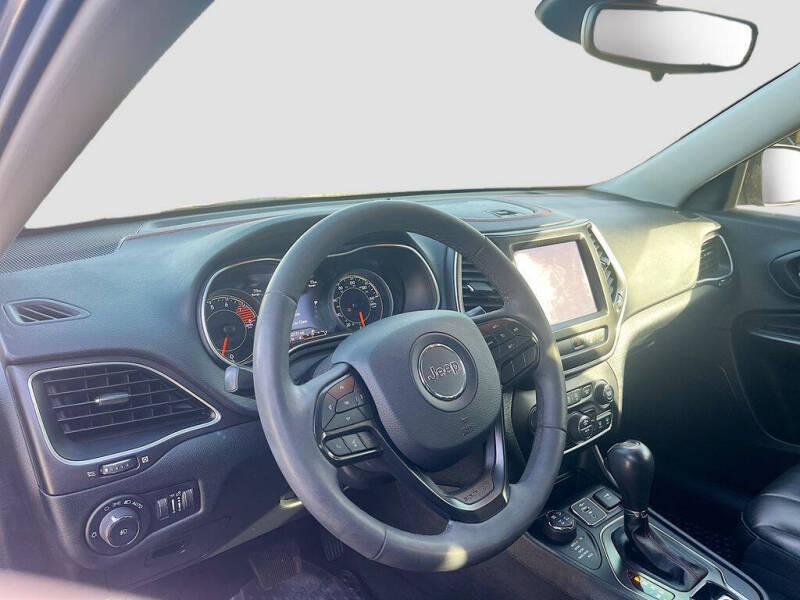 2022 Jeep Cherokee Trailhawk