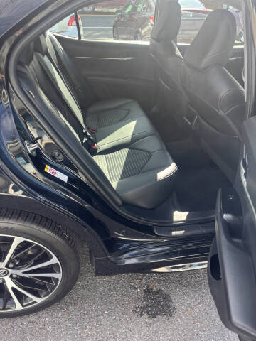 2018 Toyota Camry SE