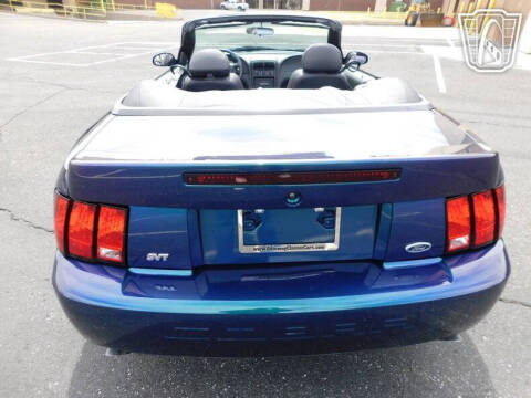 2004 Ford Mustang SVT Cobra