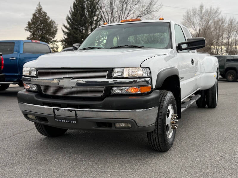2002 Chevrolet Silverado 3500 LS