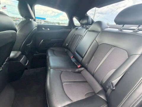 2022 Kia K5