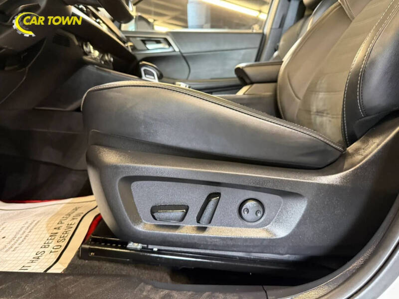 2024 Mitsubishi Outlander PHEV