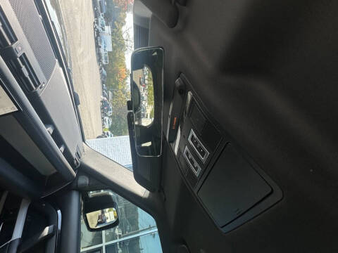 2022 Land Rover Defender 110 XS Edition