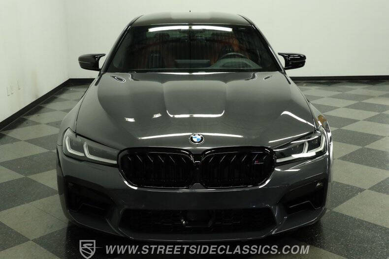 2022 BMW M5