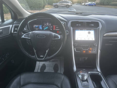 2017 Ford Fusion Hybrid SE