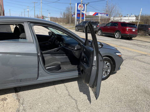 2024 Hyundai Elantra SEL