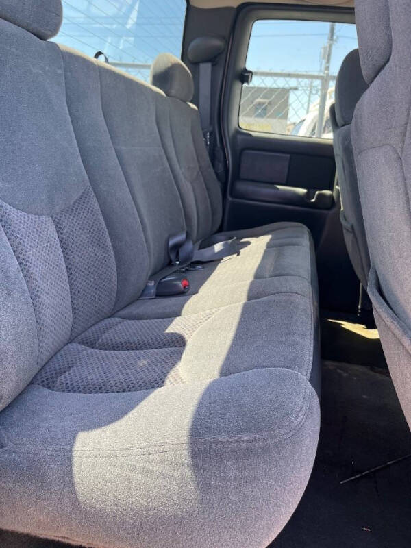 2003 Chevrolet Silverado 2500 LS