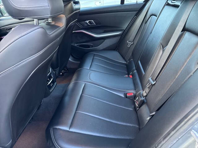 2024 BMW 3 Series 330i