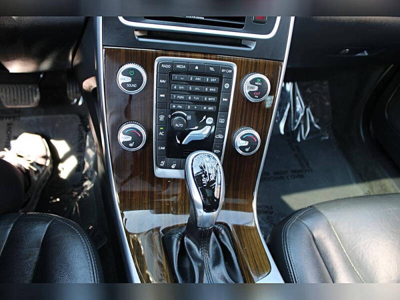 2017 Volvo V60 T5 Premier