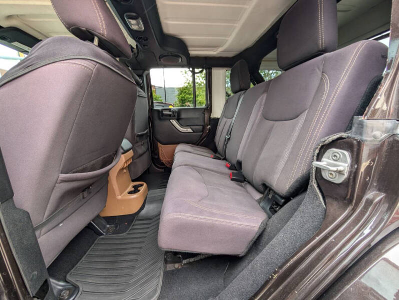 2013 Jeep Wrangler Unlimited Sahara