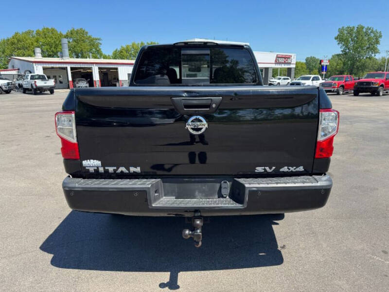 2017 Nissan Titan