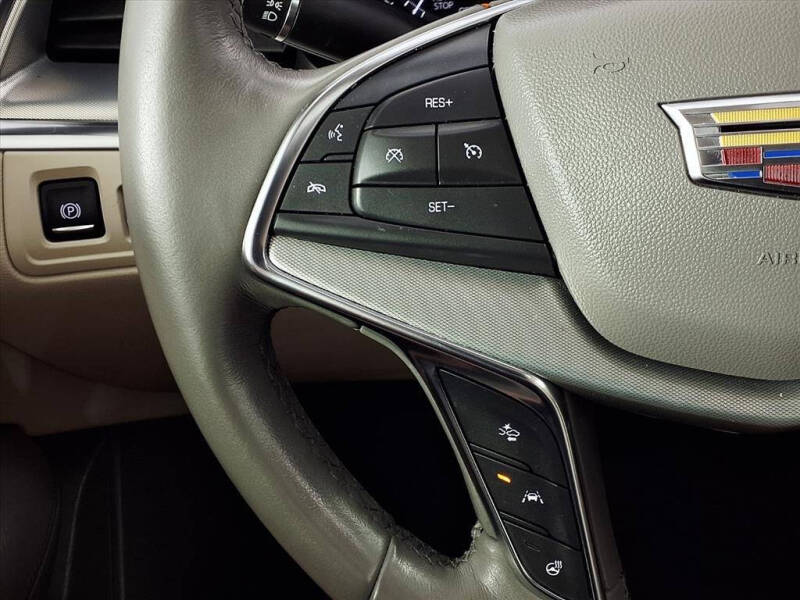 2020 Cadillac XT5 Premium Luxury