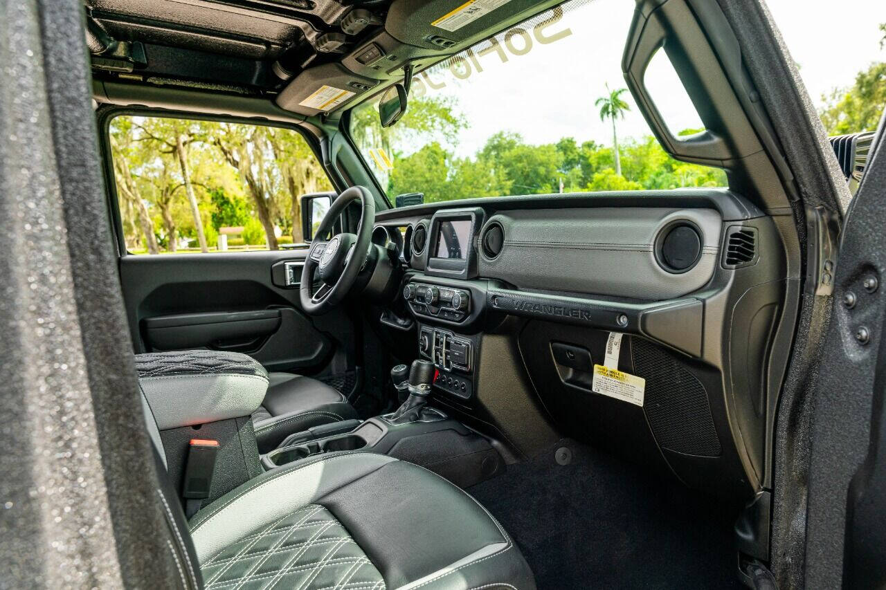 2018 JEEP Wrangler SUV / Crossover - $49,999