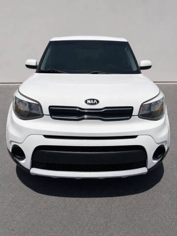 2017 Kia Soul +