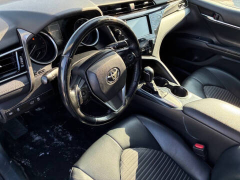 2020 Toyota Camry SE