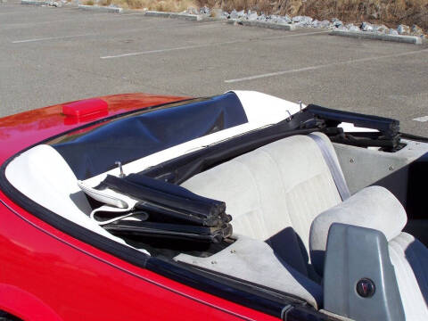 1990 Pontiac Sunbird LE