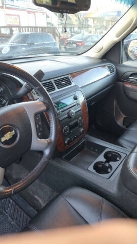 2011 Chevrolet Suburban LT