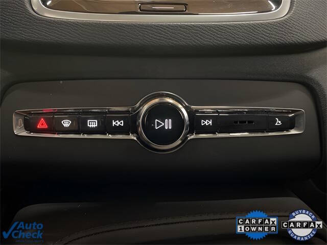 2024 Volvo XC90 B5 Core Bright Theme