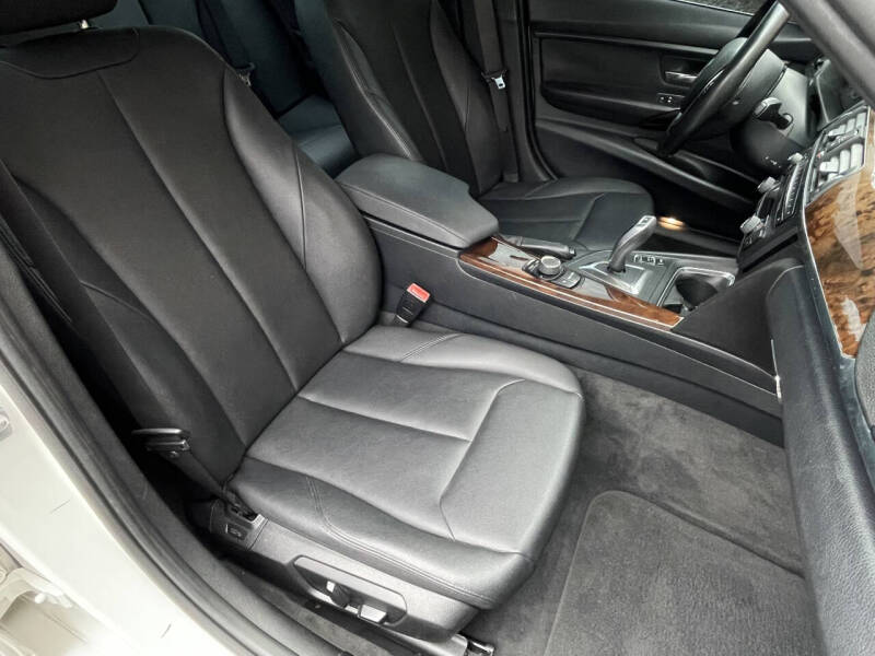 2015 BMW 3 Series 328i