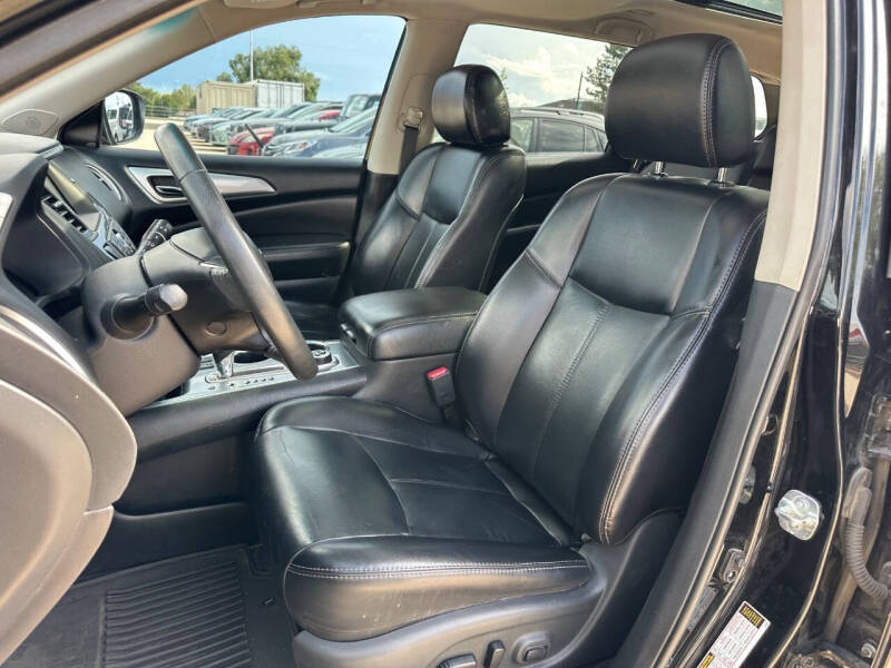 2018 Nissan Pathfinder SL