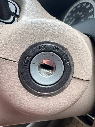 2004 Toyota Sienna LE 7 Passenger