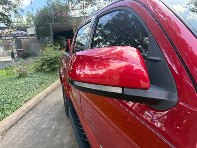 2017 Toyota Tacoma SR5 V6
