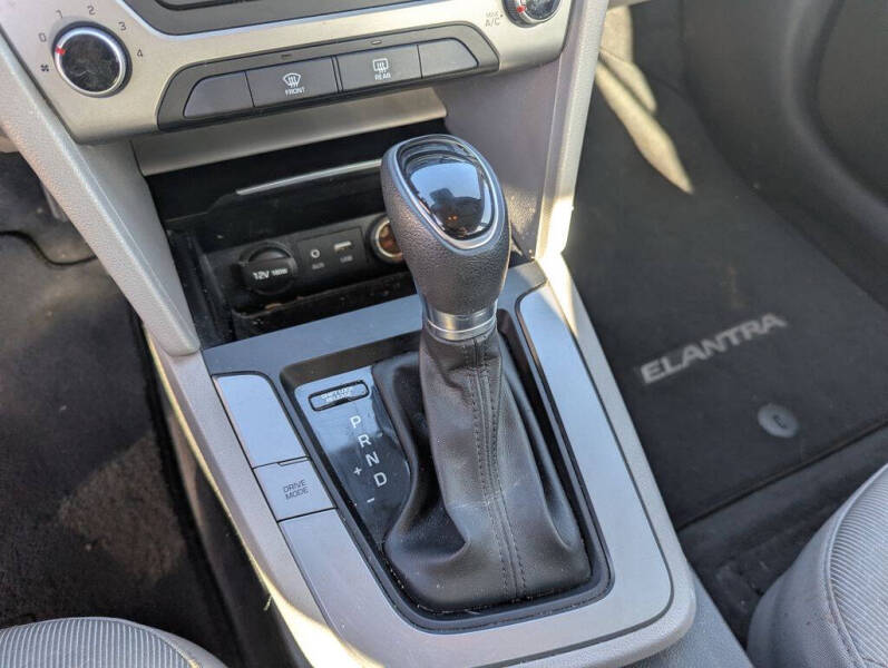 2018 Hyundai Elantra