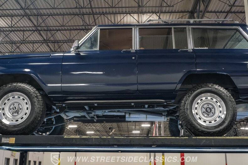1985 Jeep Grand Wagoneer