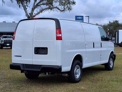 2024 Chevrolet Express 2500