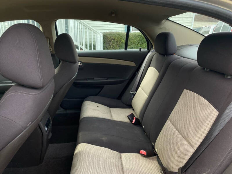 2011 Chevrolet Malibu LS