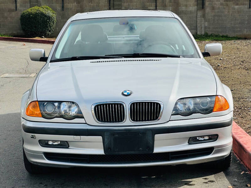 2000 BMW 3 Series 328i