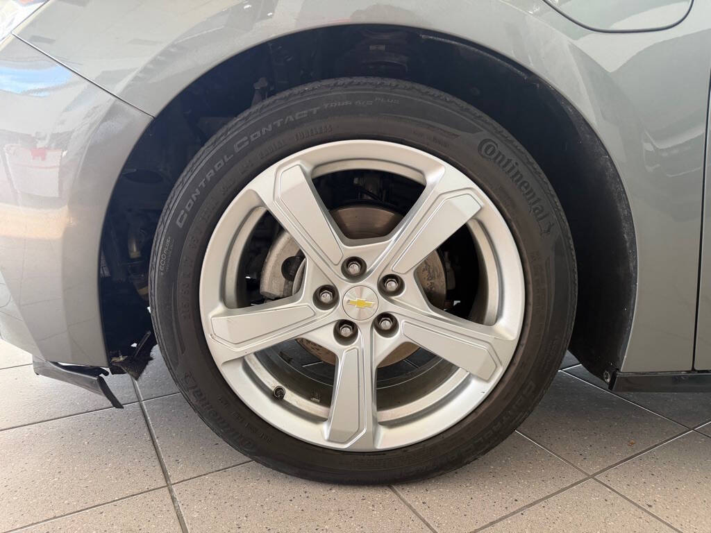 Gray 2017 Chevrolet Volt LT LT 4dr Hatchback 29