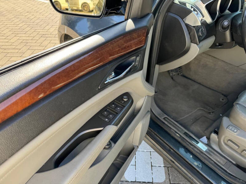 2012 Cadillac SRX Luxury Collection