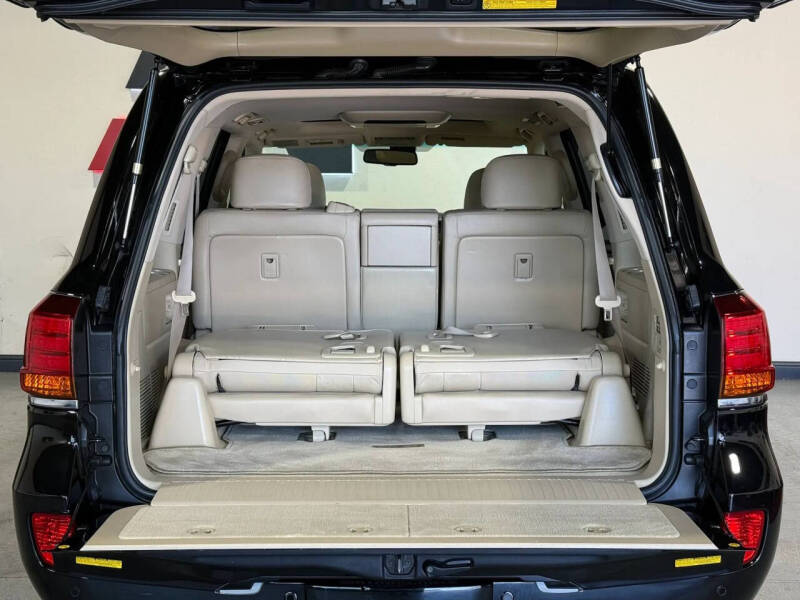 2010 Lexus LX 570