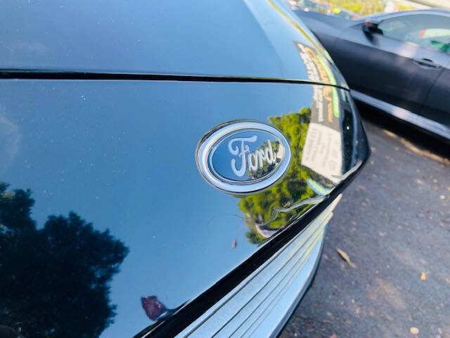 2014 Ford Fusion SE