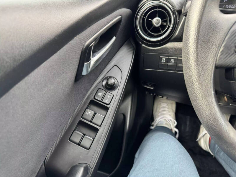 2017 Toyota Yaris iA