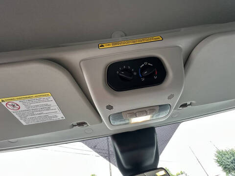 2015 Ford Transit 150 XL